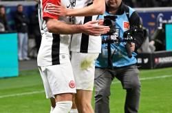 法兰克福主场大胜，喜迎三连胜势如破竹