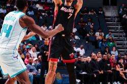 开云体育亚洲官网-猛龙队主场大胜反扑强力对手