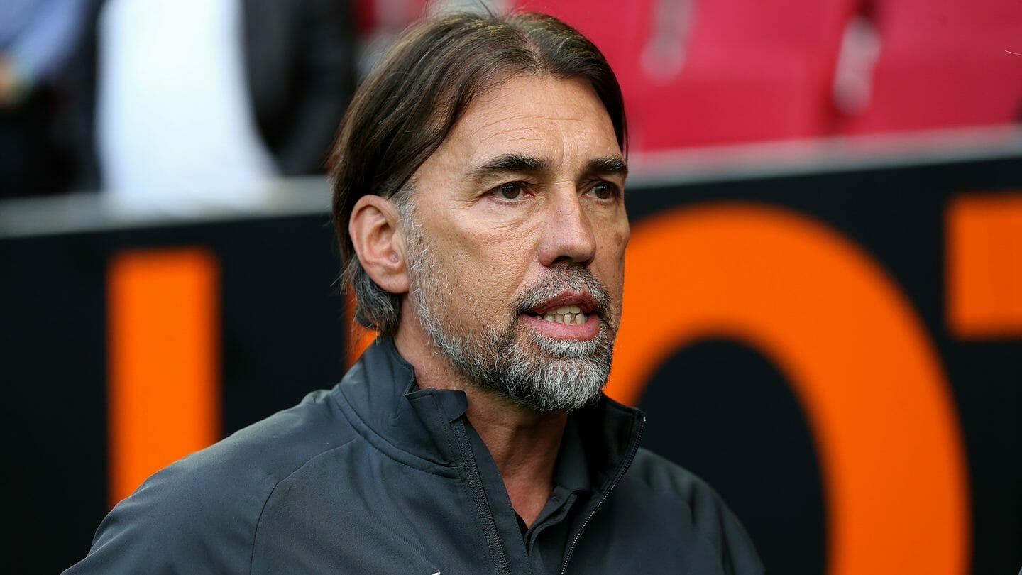 帕德博恩近况不佳，主教练加强战术训练的简单介绍